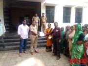 कारला(पि.)येथील महिलांची दारु बंदी साठी थेट पोलीस स्टेशन ला धाव……