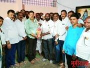 आमदार जवळगावकर यांनी केला जेष्ठ पत्रकार गोपतवाड यांचा सत्कार!,