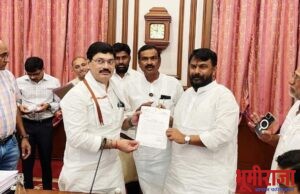 हिंगोली जिल्ह्यातील शेतकऱ्यांना पिक विमा तात्काळ द्या ; हिंगोली लोकसभेचे खासदार हेमंत पाटील यांनी कृषिमंत्री धनंजय मुंडे यांच्याकडे केली मागणी