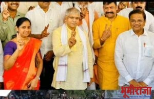 वंचित’चे शक्तीप्रदर्शन; प्रकाश आंबेडकर यांची उमेदवारी दाखल! अकोला शहरात काढली रॅली