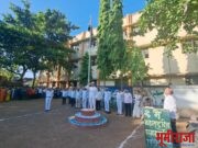 हिंदी माध्यमिक विद्यालयात महाराष्ट्र दिन उत्साहात साजरा