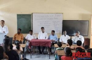 पुण्यस्मरण दिनानिमित्त शालेय साहित्याचे वाटप.
