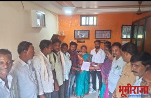 गट नं 759 जलंब भाग 2 मधे स्टोन क्रशरला परवाना देऊ नये शेतकऱ्यांचे तहसिलदार तथा ग्रामपंचायतला निवेदन,