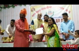 नासिक येथे भाग्योदय राष्ट्रीय राष्ट्रीय कवी संमेलनामध्ये कवी मनोहर पवार यांचे काव्य वाचन .