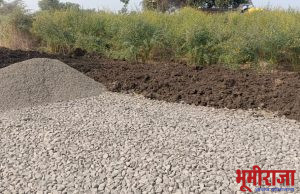 हिमायतनगर ते बोरगडी रोड चे काम निष्कृष्ट आसल्याची बांधकाम विभागाकडे तक्रार…..