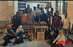 खडकी (बा.) येथील तीन अवैध दारू विक्रेत्यांजवळून देशी, विदेशी दारू,जप्त…!