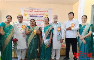 हास्य श्रीमान पुरस्काराने शेखर ढेपे सर सन्मानित