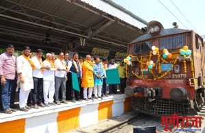 मुख्यमंत्री तीर्थ दर्शन योजनेतील लाभार्थ्यांची रेल्वे नांदेड येथून रवाना
