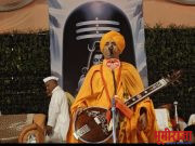 सतांचे विचार अंगिकारून आईवडील आणी गोमातेची सेवा करा पुण्य मिळेल.