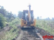 हिमायतनगर तालुक्यातील पांदण रस्त्याला लागला ब्रेक.