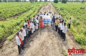 महसूल सप्ताह निमित्त मौजे सिरंजनी येथे वृक्षारोपण..