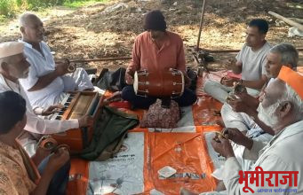 जलंब गणेश उत्सवा निमित्य श्री पाई मंदिर येथे गुरूदेव भजणी मंडळाचा भजनाचा कार्यक्रम संपन्न