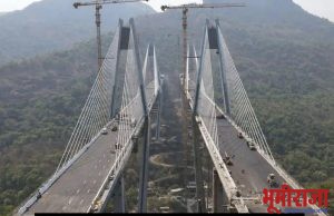 “*भूमीपुत्र आम्हीं या देशाचे,पण एक जागी स्थिरता नाही* *आम्हांला ! पोटाची खळगी भरण्यासाठी भ्रमंती सदैव, आज या गावी तर उद्या त्या गावी !* “